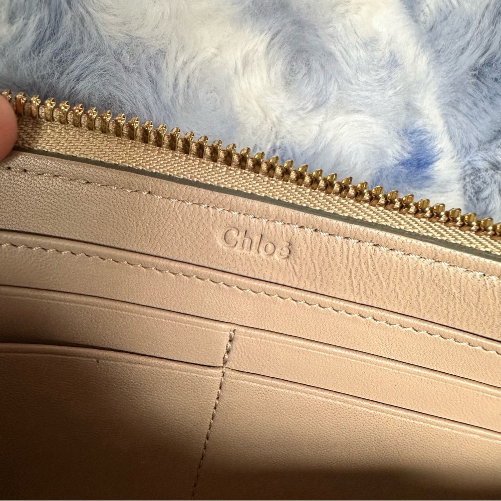 *SOLD* Chloe Leather Envelope Wallet Light Pink Beige - Picture 15 of 16